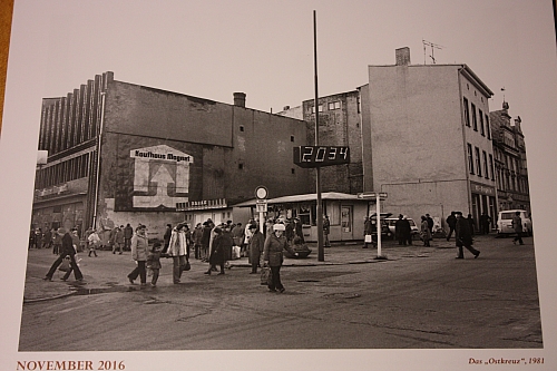 &copy; <a class='unglow' target='_blank' href='https://de.wikipedia.org/wiki/Harry_Hardenberg'>Harry Hardenberg</a>
16.10.2015 23:05:43
Stralsund, wie es gestern war
Galerie